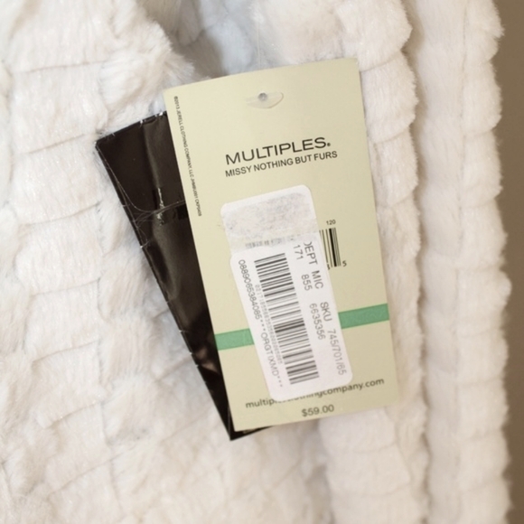 NWT Multiples White Faux Fur Jacket - Picture 3 of 8